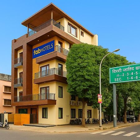 נוידה Fabhotel F9 Sector 19 מראה חיצוני תמונה