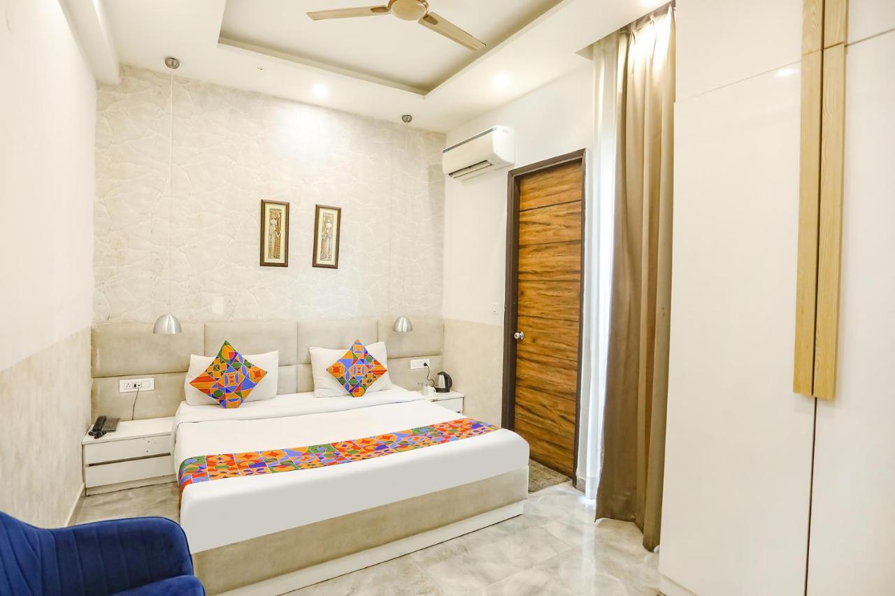 נוידה Fabhotel F9 Sector 19 מראה חיצוני תמונה