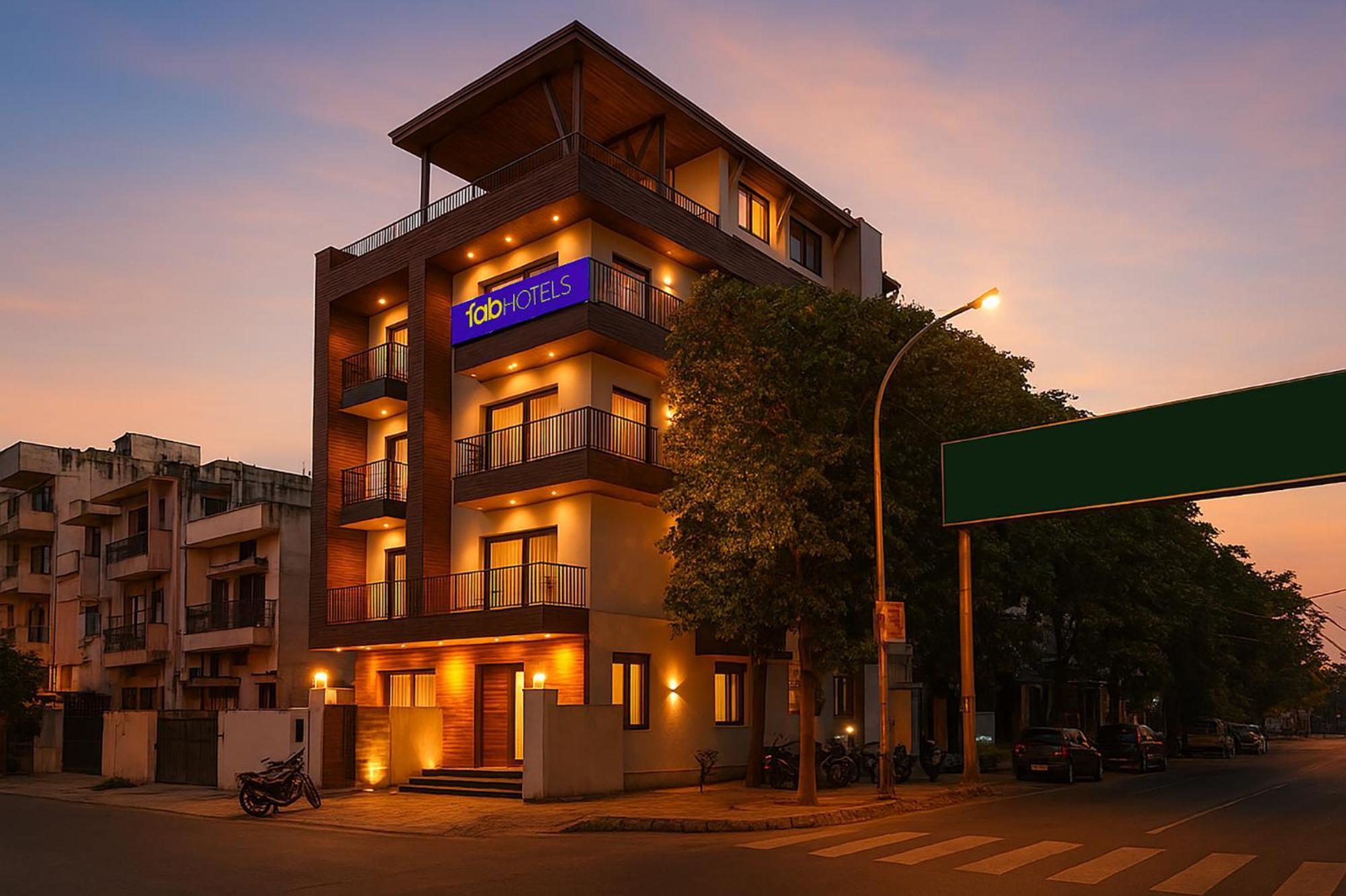 נוידה Fabhotel F9 Sector 19 מראה חיצוני תמונה